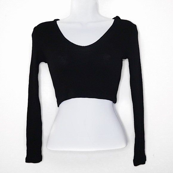 Fashion Nova Sweaters - Fashion Nova | NWOT* Black Crop Long Sleeve Hoodie
